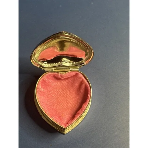Vintage Silver Tone Heart Jewelry / Trinket Box - Picture 9 of 11